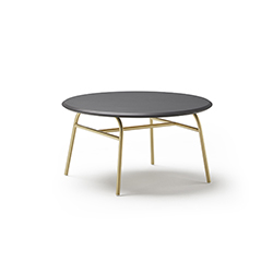 Aleta Table 咖啡桌/茶几 亚米·海因  Viccarbe家具品牌