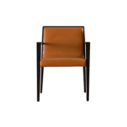 内罗毕扶手椅 Nairobi Armchair